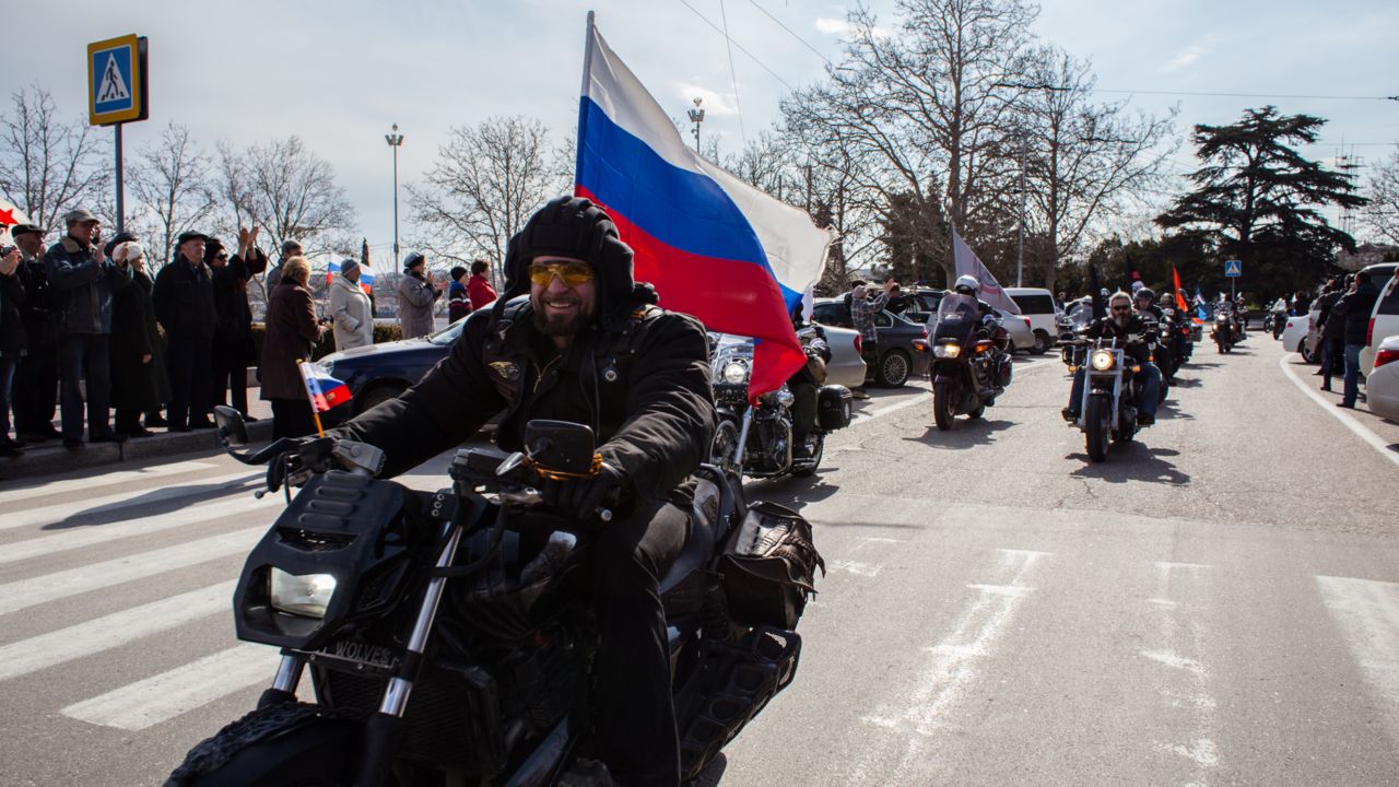 Russie: des motards pro-Poutine entament un rallye "patriotique" vers Berlin