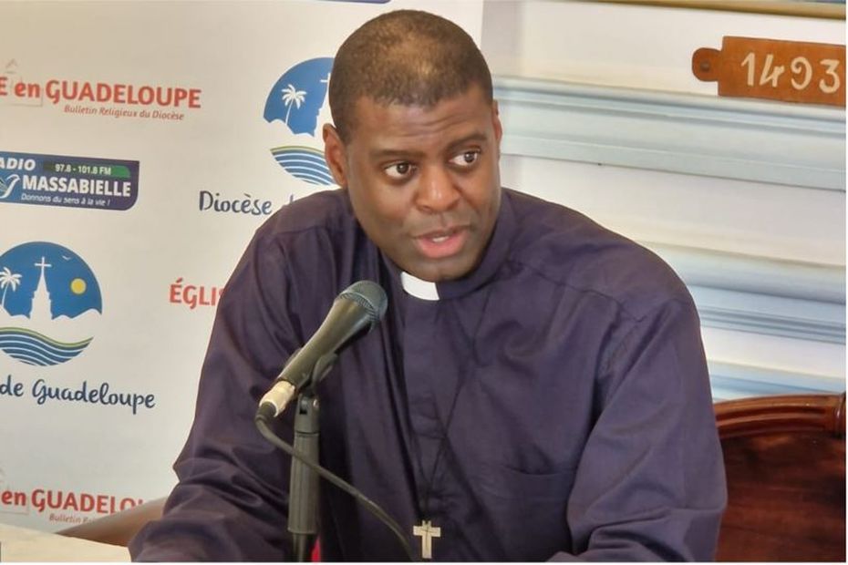 Polémique autour du lieu d’ordination du nouvel évêque nommé de la Guadeloupe