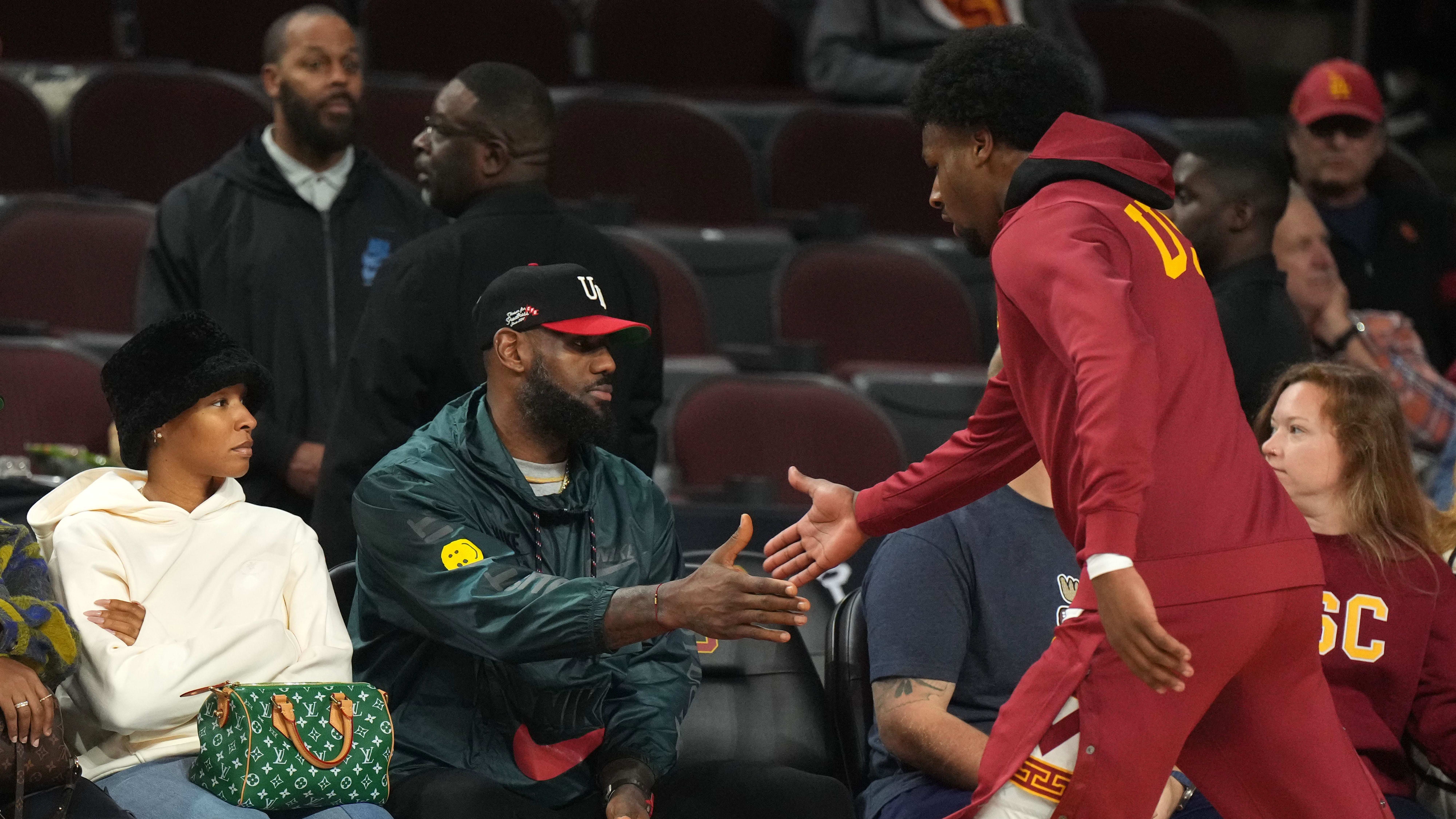 LeBron James No Longer Prioritizing Teaming Up With Bronny, per Report