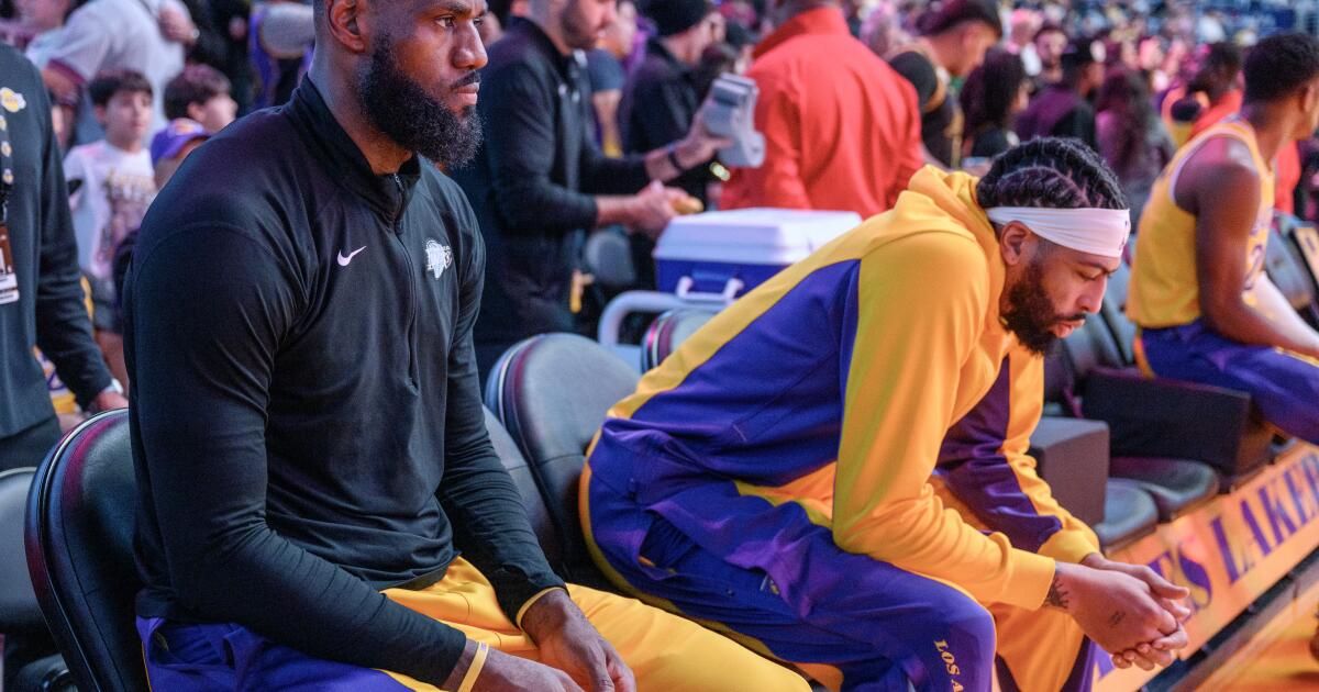 How LeBron James and the Lakers reached a critical crossroads