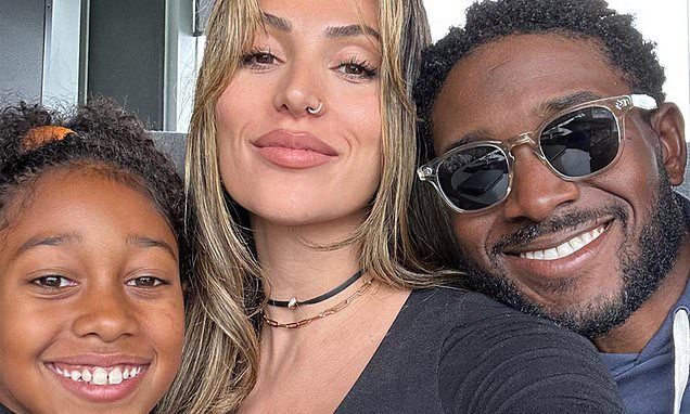 Reggie Bush and his bombshell wife Lilit pose for sweet selfies with their adorable children