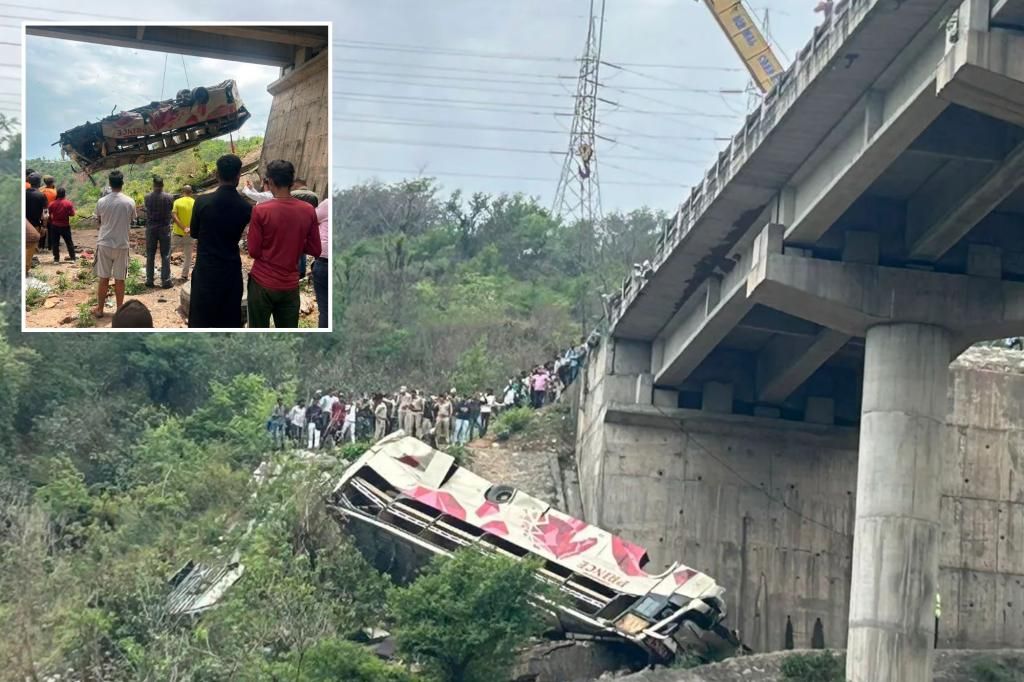 At least 10 dead, 55 injured as bus of Hindu pilgrims falls into gorge in Indian-controlled Kashmir