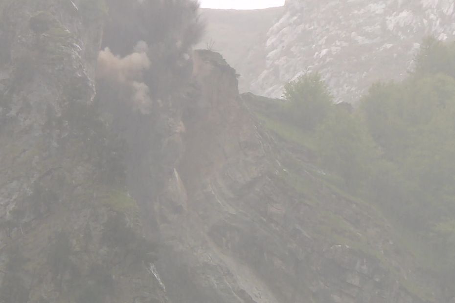 VIDÉO. Les images du spectaculaire dynamitage de la montagne à Laruns