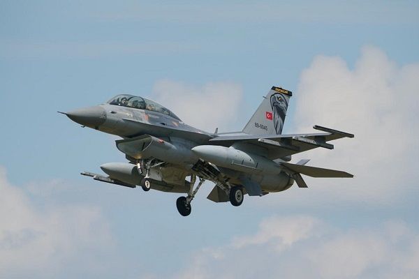 M. Biden lie la vente de F-16 "Viper" à la Turquie avec l'adhésion de la Suède à l'Otan