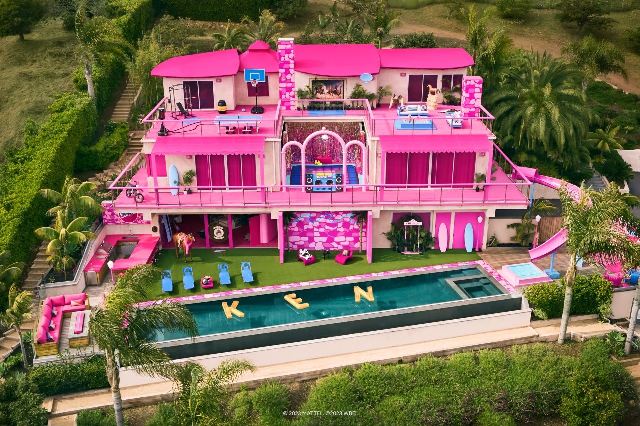 How much that Malibu Barbie Dream House costs, according to experts