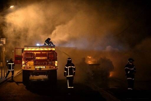 Emeutes dans les banlieues: un jeune de 19 ans en état de mort cérébrale