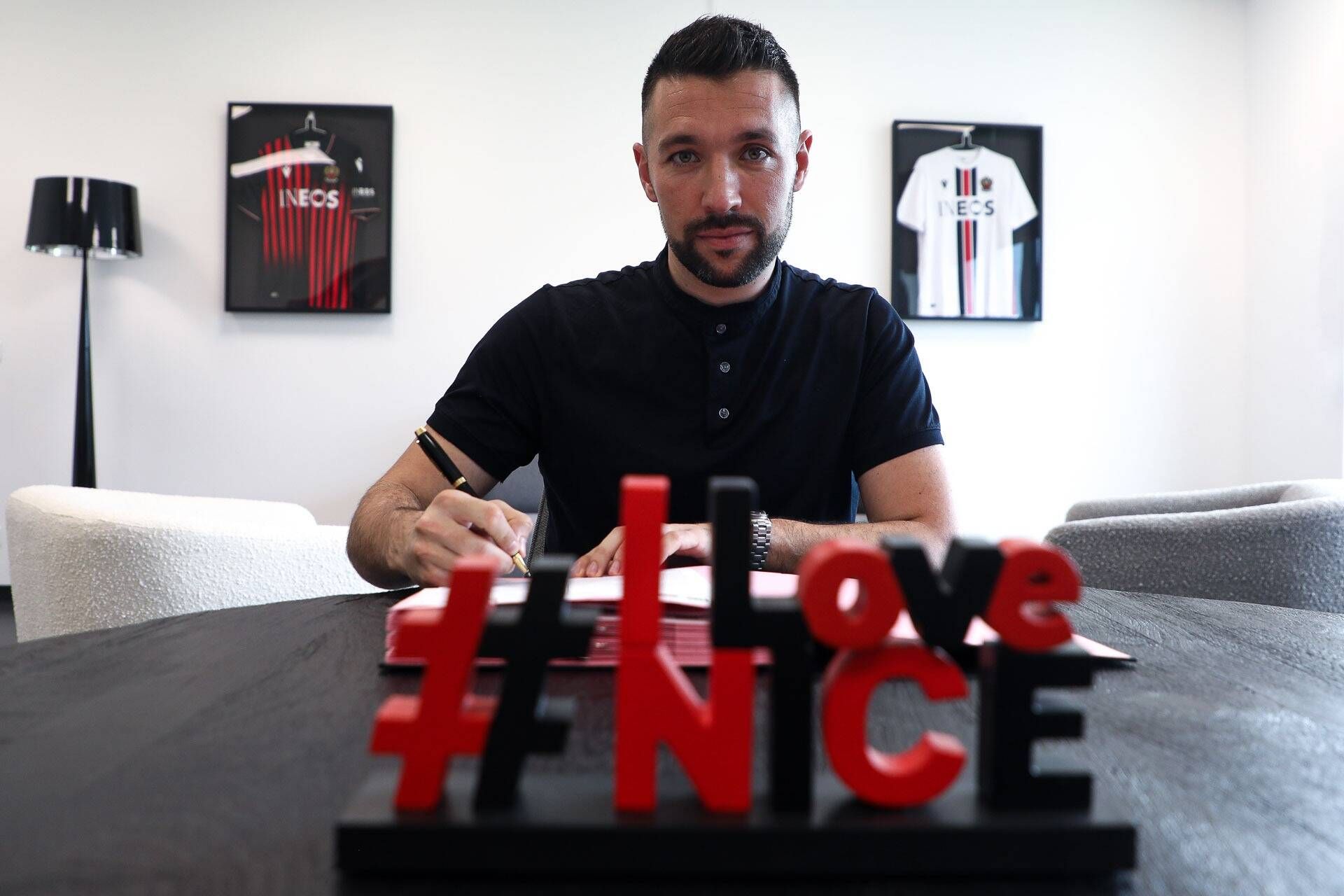 C'est officiel, Francesco Farioli est le nouvel entraîneur de l'OGC Nice