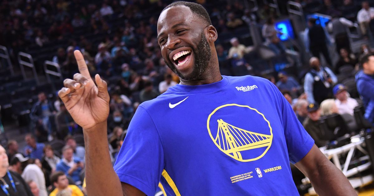 Draymond Green re-signs with the Warriors