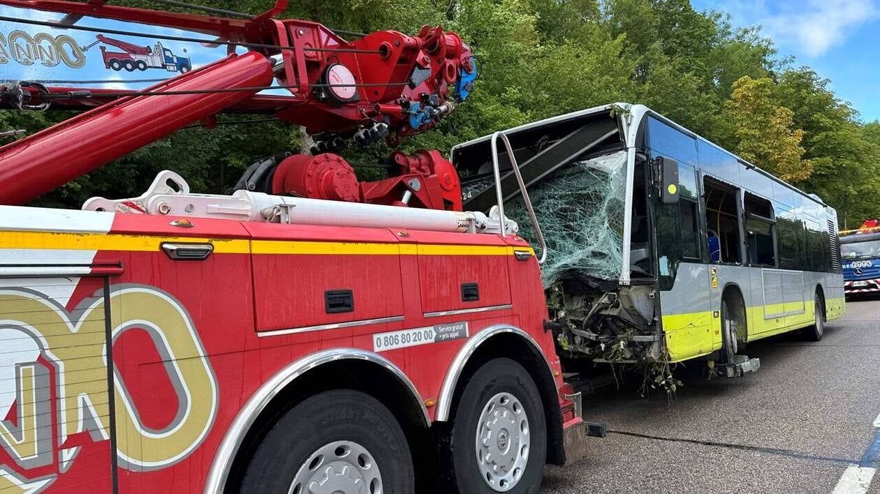 Accident de bus dans les Yvelines : placement en détention requis pour le chauffeur alcoolisé