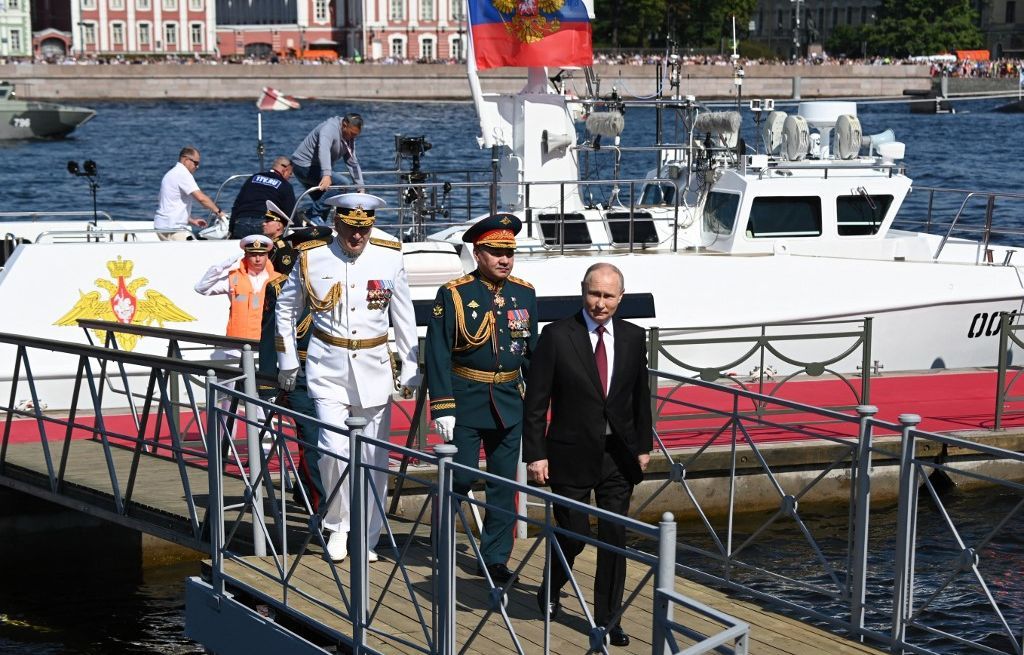 Guerre en Ukraine EN DIRECT : Poutine et plusieurs dirigeants africains assistent à une parade navale à Saint-Pétersbourg...