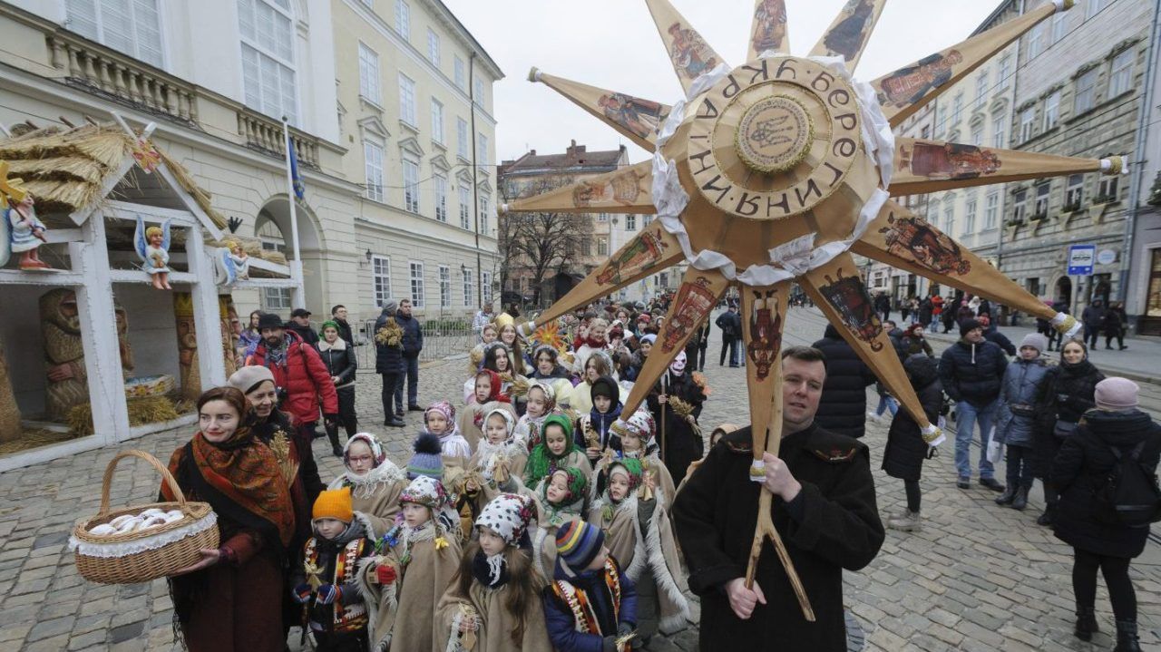 Ukraine bucks Russian tradition by moving Christmas Day celebrations to December