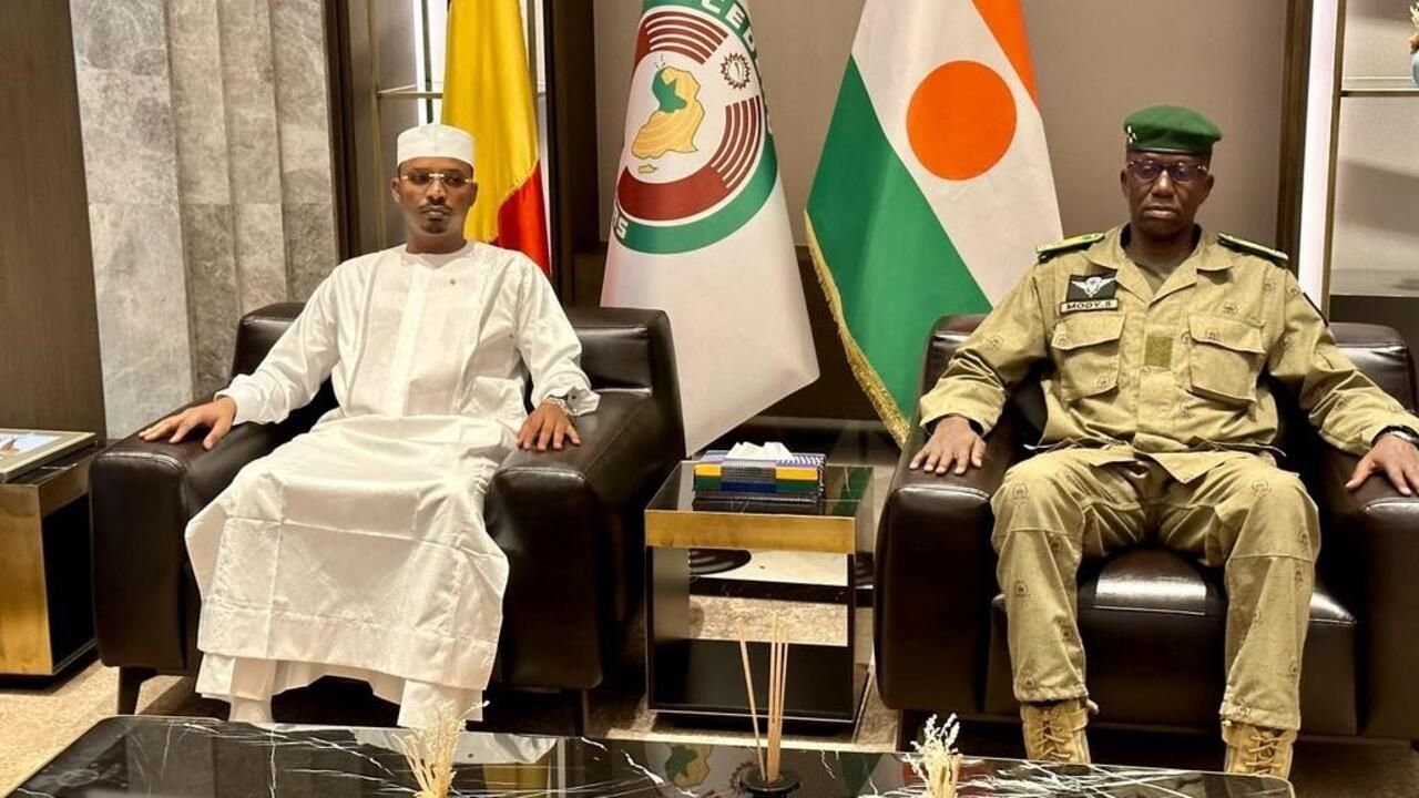 Coup d'État au Niger: la Cédéao prend des sanctions, le président tchadien à Niamey pour une médiation