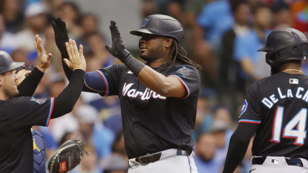 Josh Bell traded to Diamondbacks from Marlins