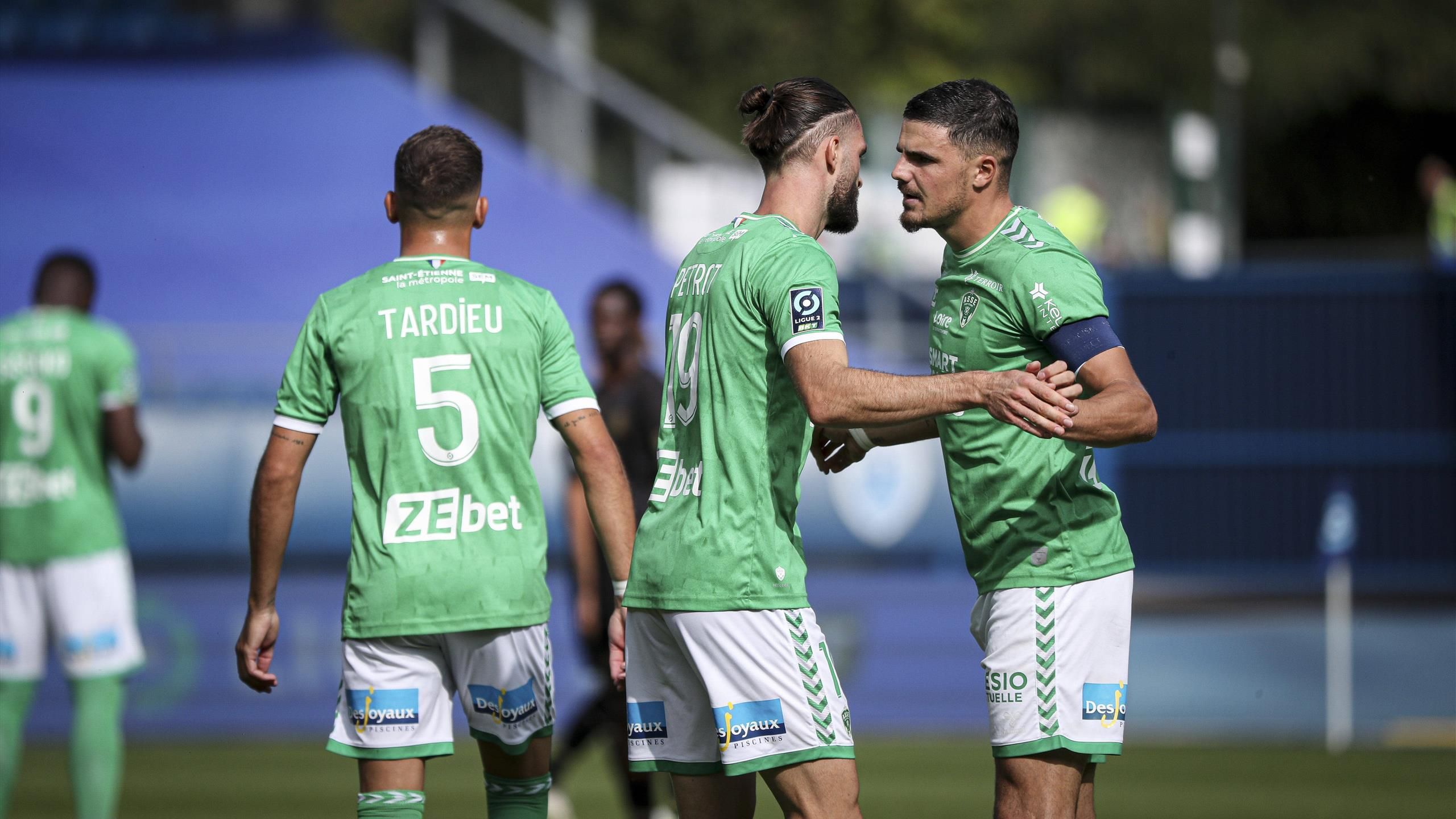 Ligue 2 | Saint-Etienne s'impose en maître du suspense à Troyes, le trio de tête assure