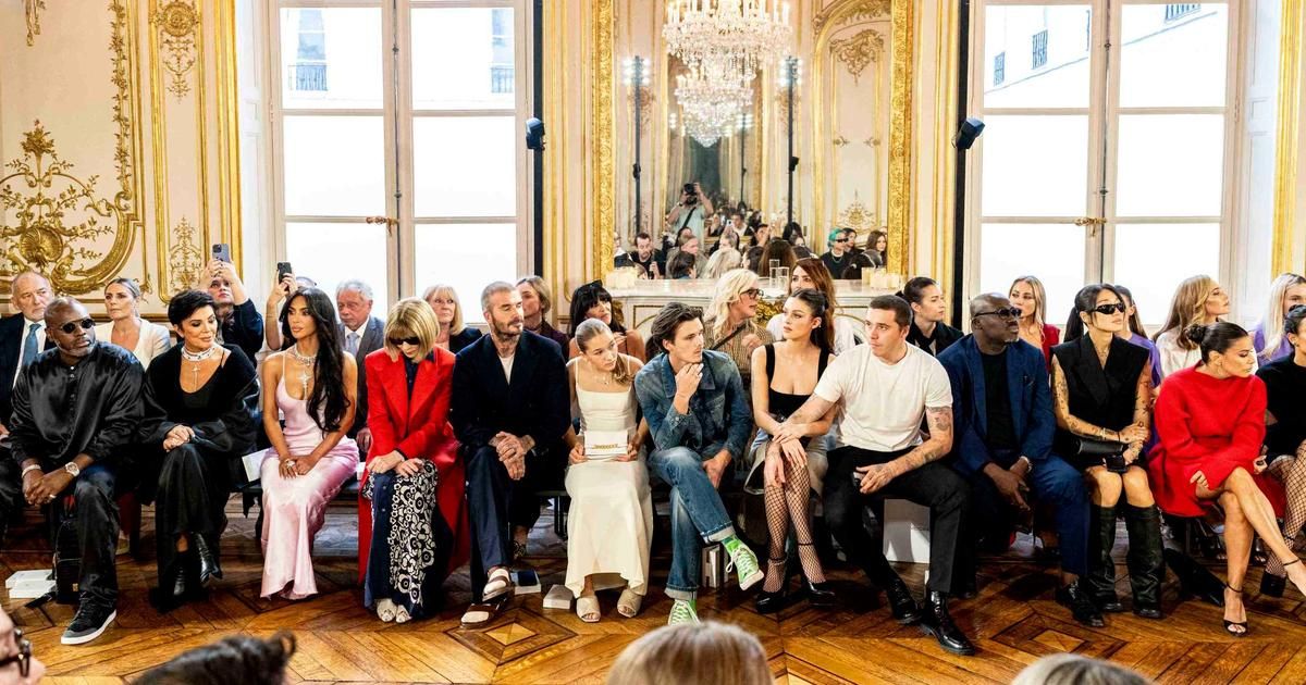 En photos : Pamela Anderson et Kim Kardashian, invitées d’honneur du clan Beckham à la fashion week de Paris