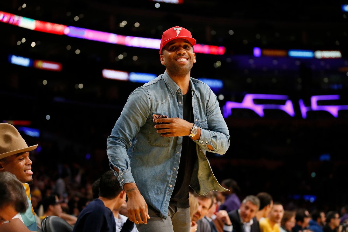 Maverick Carter, LeBron James’s manager, told feds he bet on NBA games