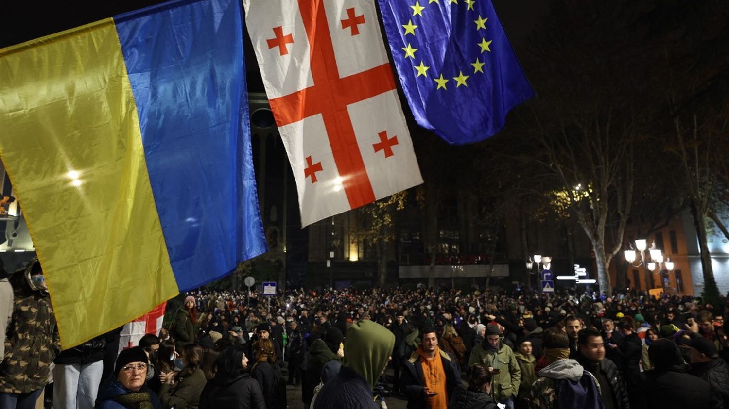 En Géorgie, des milliers de sympathisants pro-UE manifestent pour la troisième soirée consécutive à Tbilissi