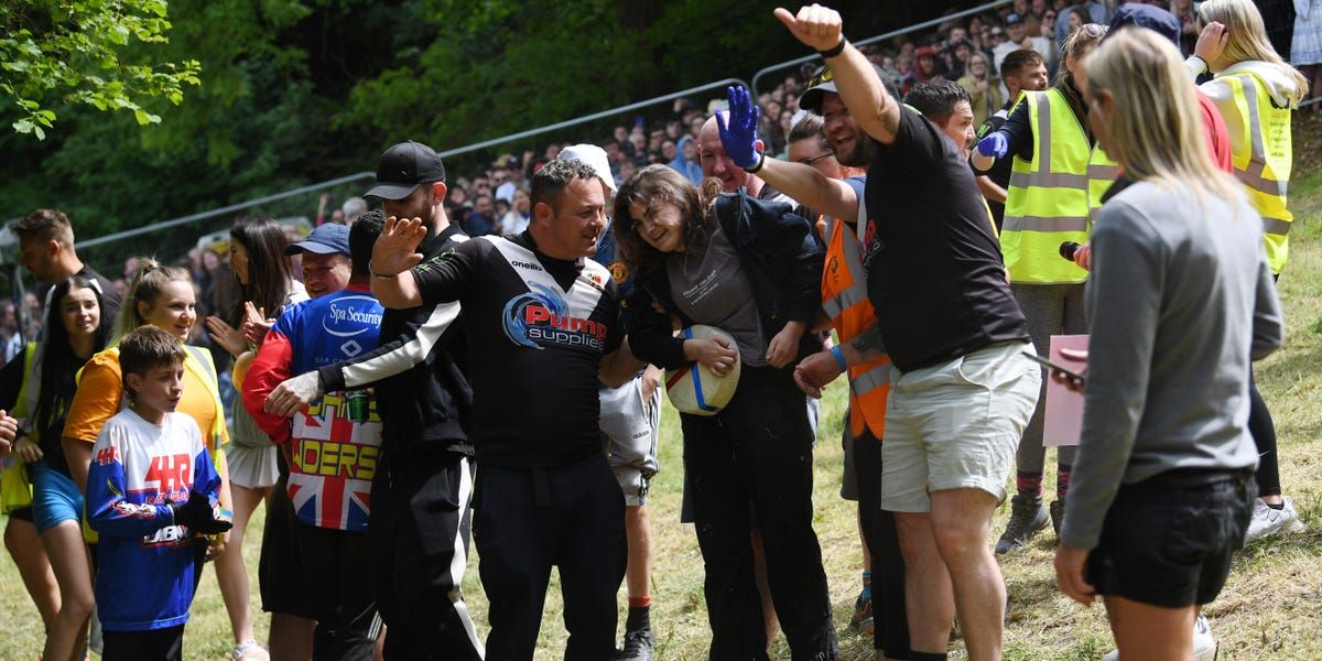 19-Year Old Woman Was Unconscious When She Won Gloucester Cheese Race