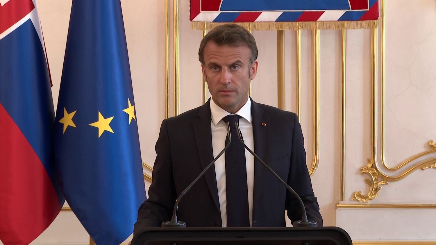 VIDEO. Emmanuel Macron assure qu'Elisabeth Borne a toute sa "confiance" après les propos de sa Première ministre sur l'extrême droite