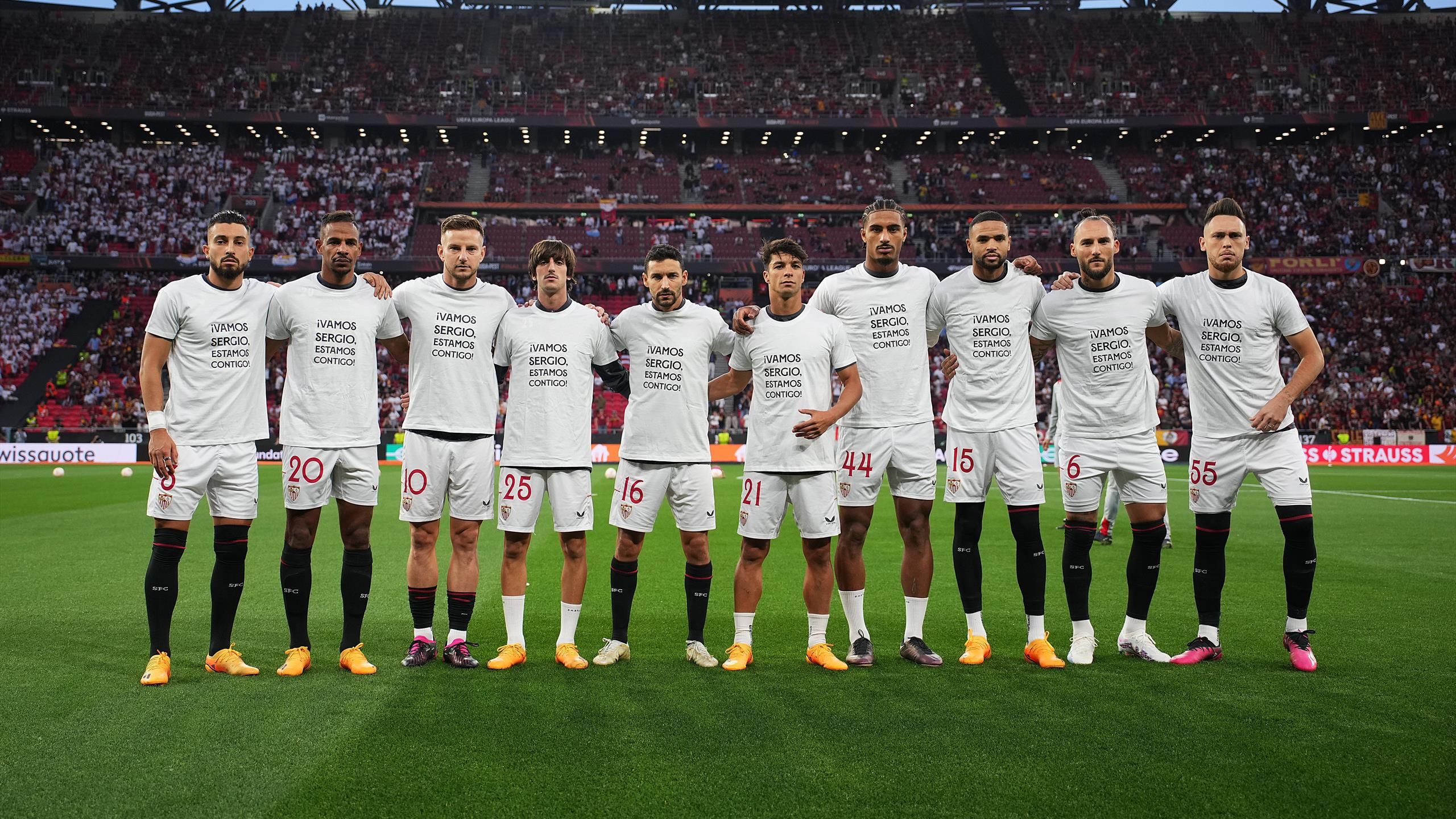 Sergio Rico | Les joueurs de Séville affichent leur soutien au gardien du PSG avant la finale de C3 contre la Roma