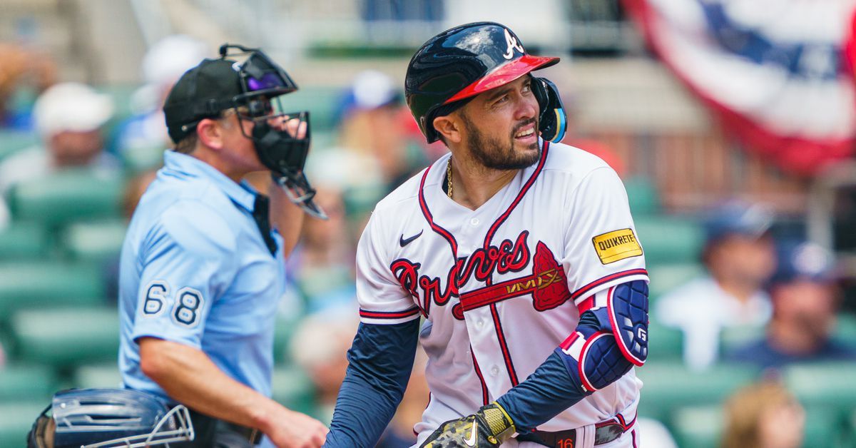 Travis d’Arnaud in the lineup for Braves in series finale in Oakland