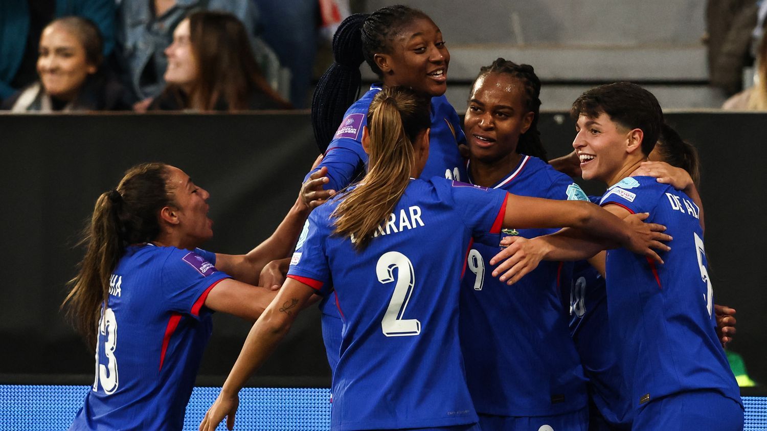 Angleterre-France : les Bleues frappent fort à Newcastle contre les Three Lionesses à deux mois des Jeux olympiques... Revivez le match