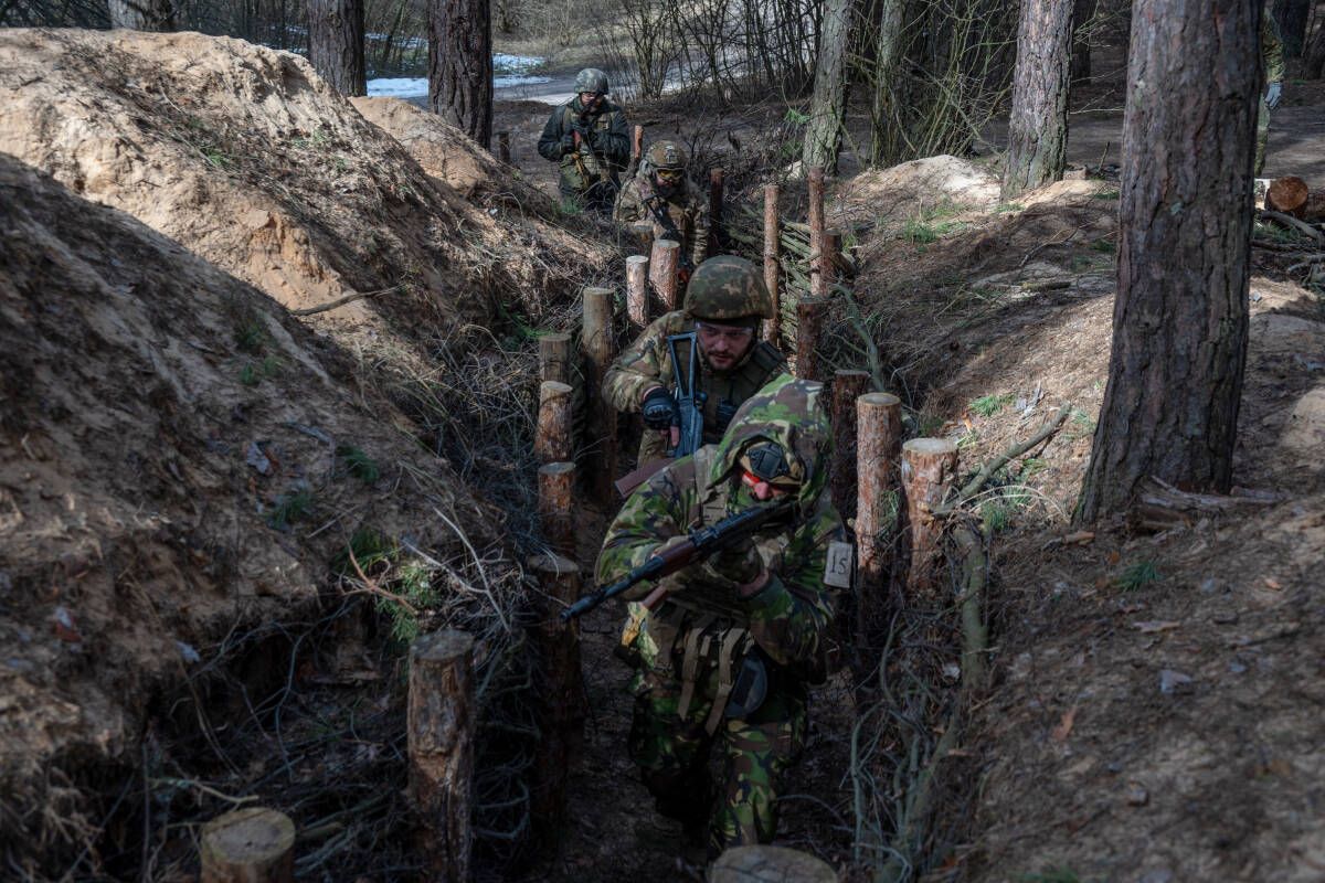 Guerre en Ukraine : l’utilisation d’armes occidentales sur le territoire russe est un " réel changement de doctrine "