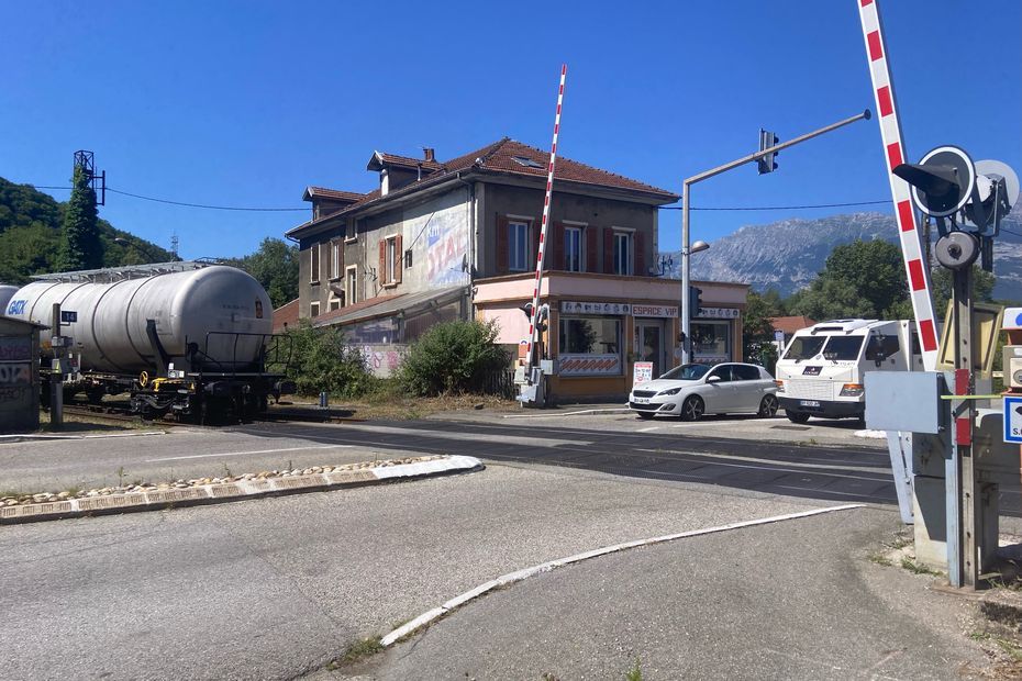 Un train de marchandises déraille, la ligne SNCF Grenoble-Gap coupée pour plusieurs heures