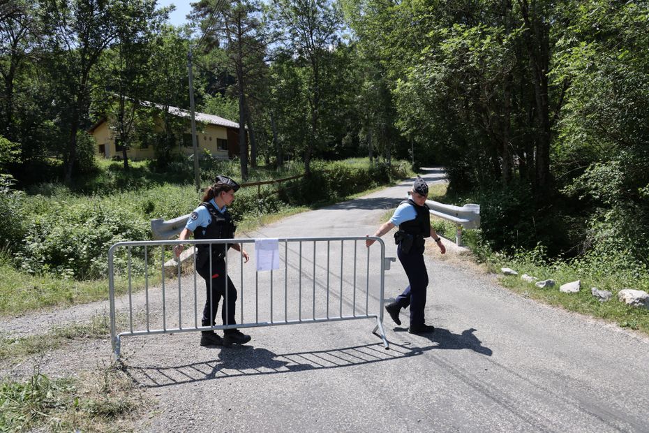 Disparition du petit Emile : des chiens et un drone de nouveau déployés pour retrouver l'enfant au Haut-Vernet