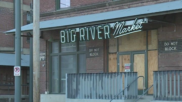 Downtown Memphis grocery store closes one year after opening