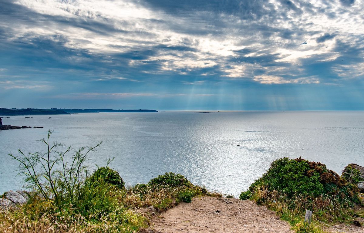 Changement climatique : Pourquoi fait-il si froid en plein été dans certaines régions de France ?