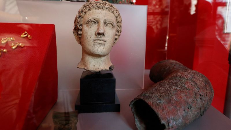 Ancient treasures are being looted, but blockchain could help protect them