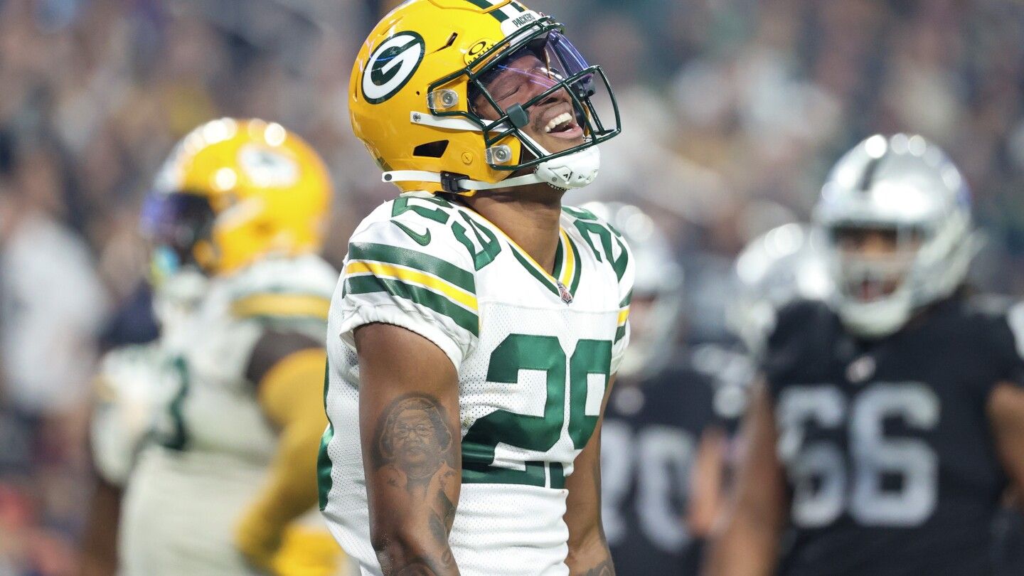 Packers trade Rasul Douglas to Bills