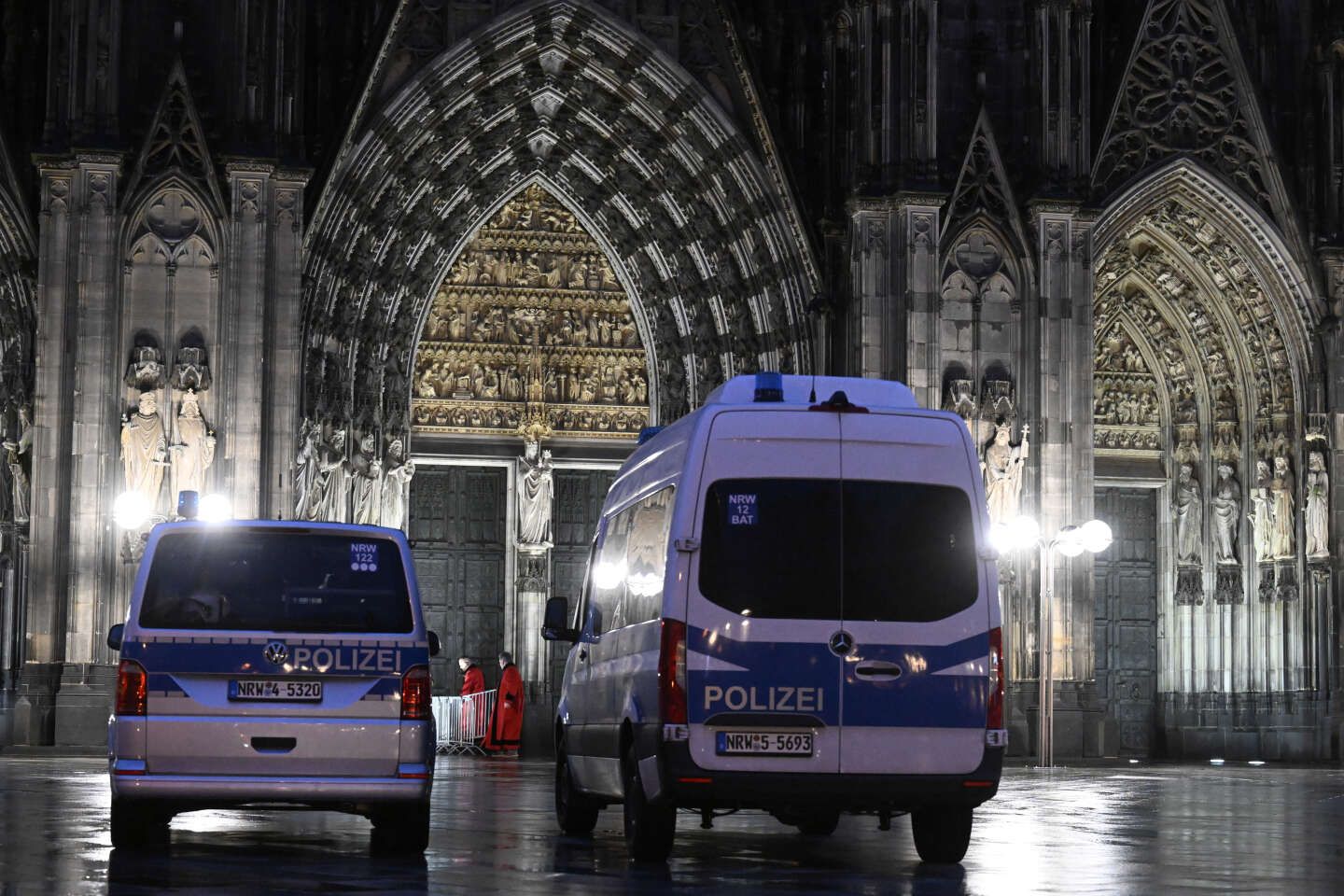 En Allemagne, trois personnes arrêtées en lien avec un projet d’attentat contre la cathédrale de Cologne