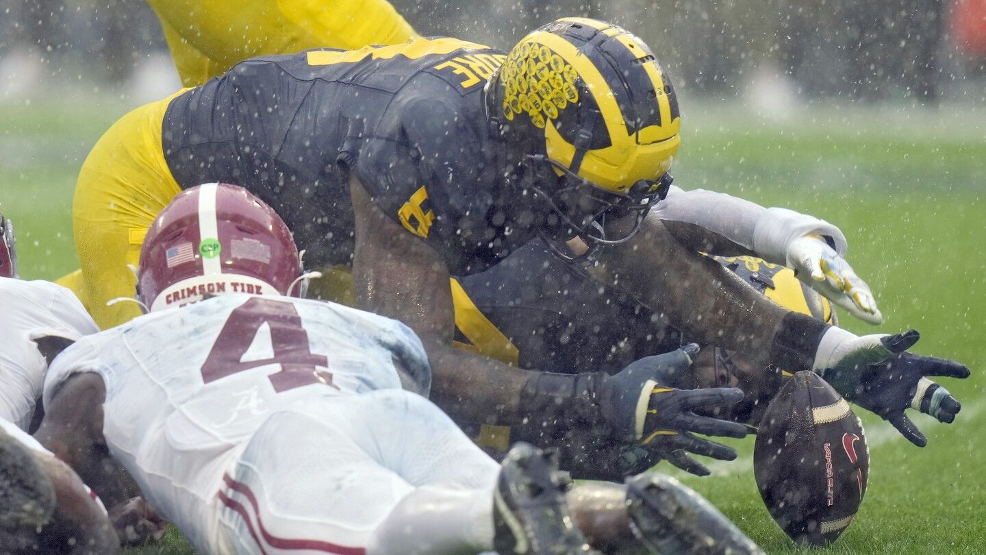 Michigan defense pressures Milroe all day, Wolverines beat No. 11 Alabama 19-13 in ReliaQuest Bowl